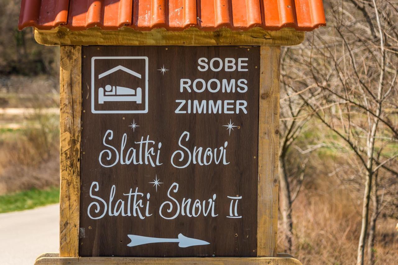 Hotel Slatki Snovi II Knin Exterior foto